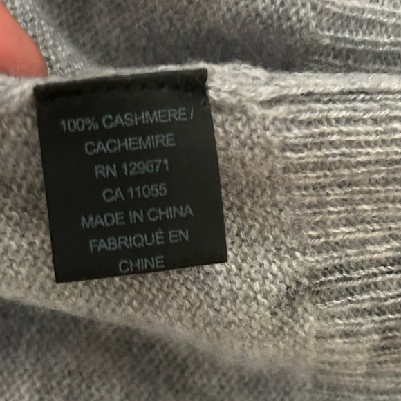 360 Skull Cashmere Woman’s 100% Cashmere Skull Sweater, Small, Gray & Black New - Picture 10 of 10